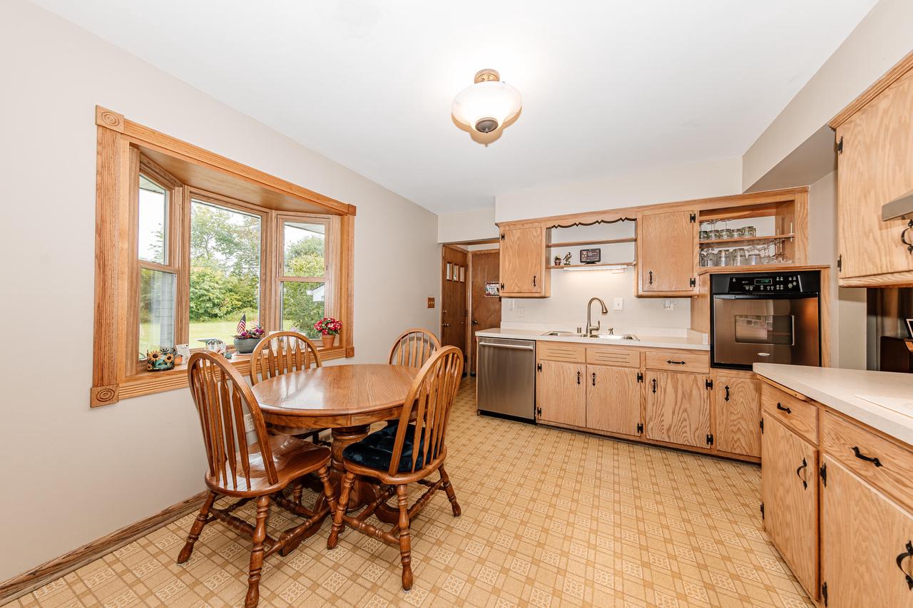 S63W13178 Windsor ROAD