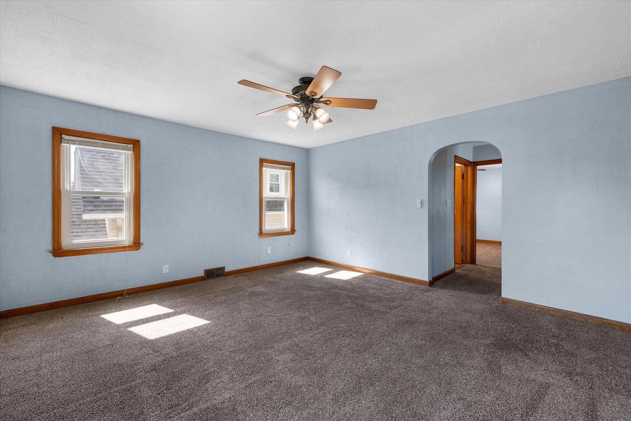 3035 South 46th STREET 3037