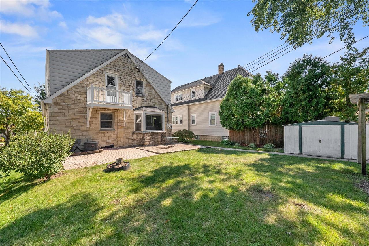 3035 South 46th STREET 3037