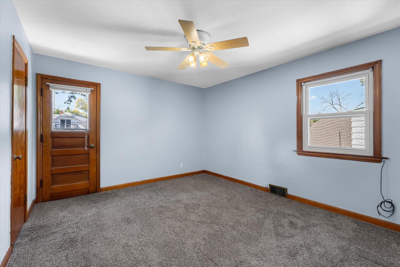 3035 South 46th STREET 3037