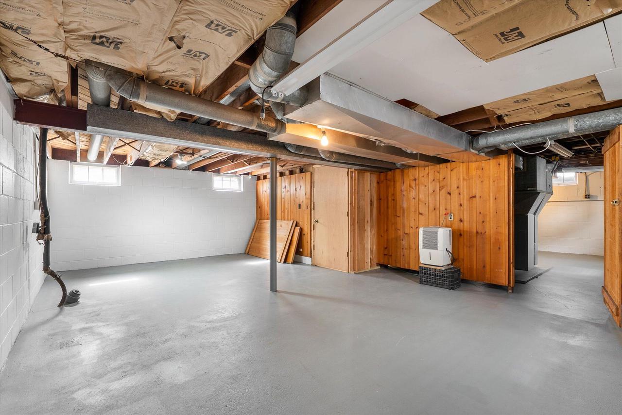 3035 South 46th STREET 3037