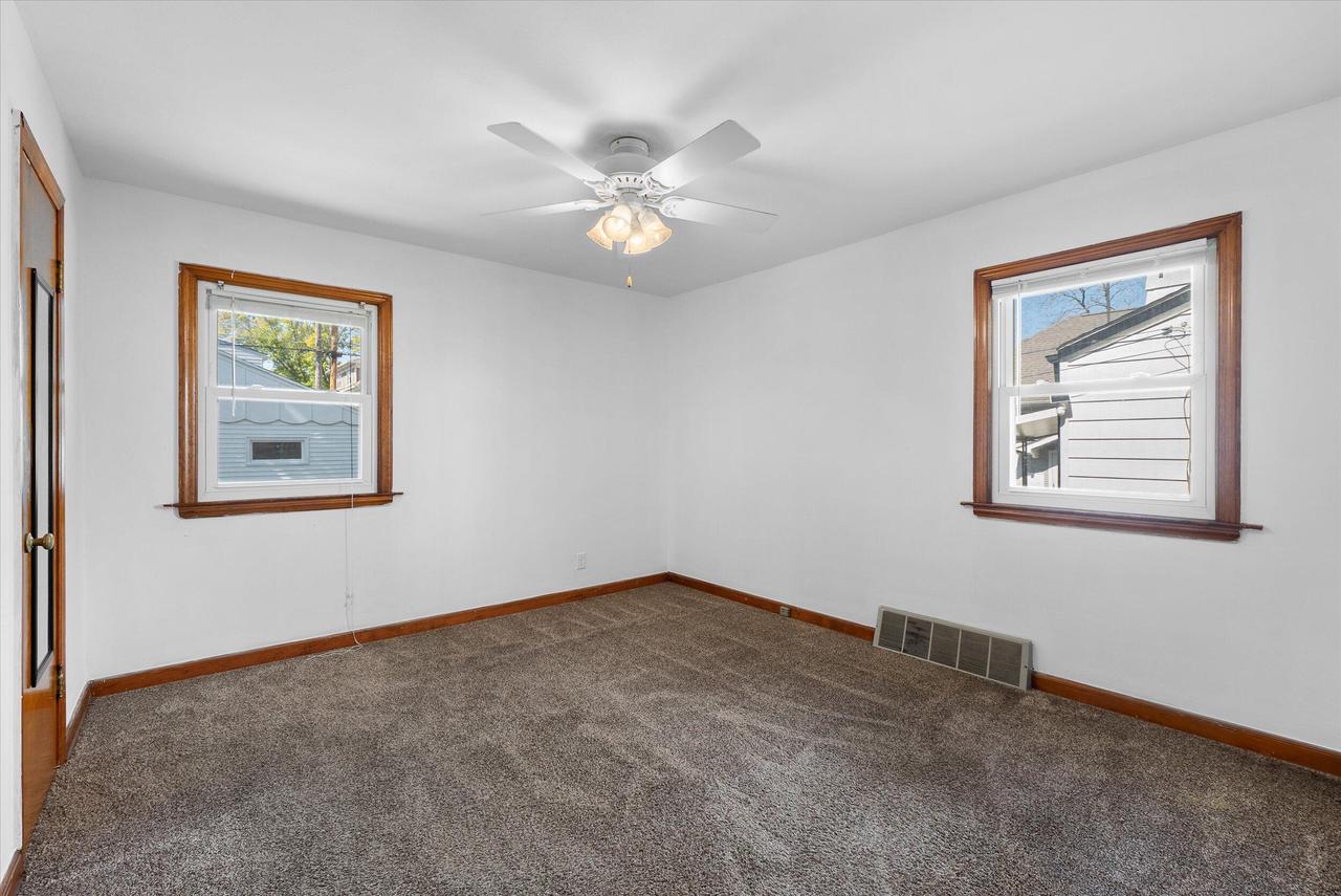 3035 South 46th STREET 3037
