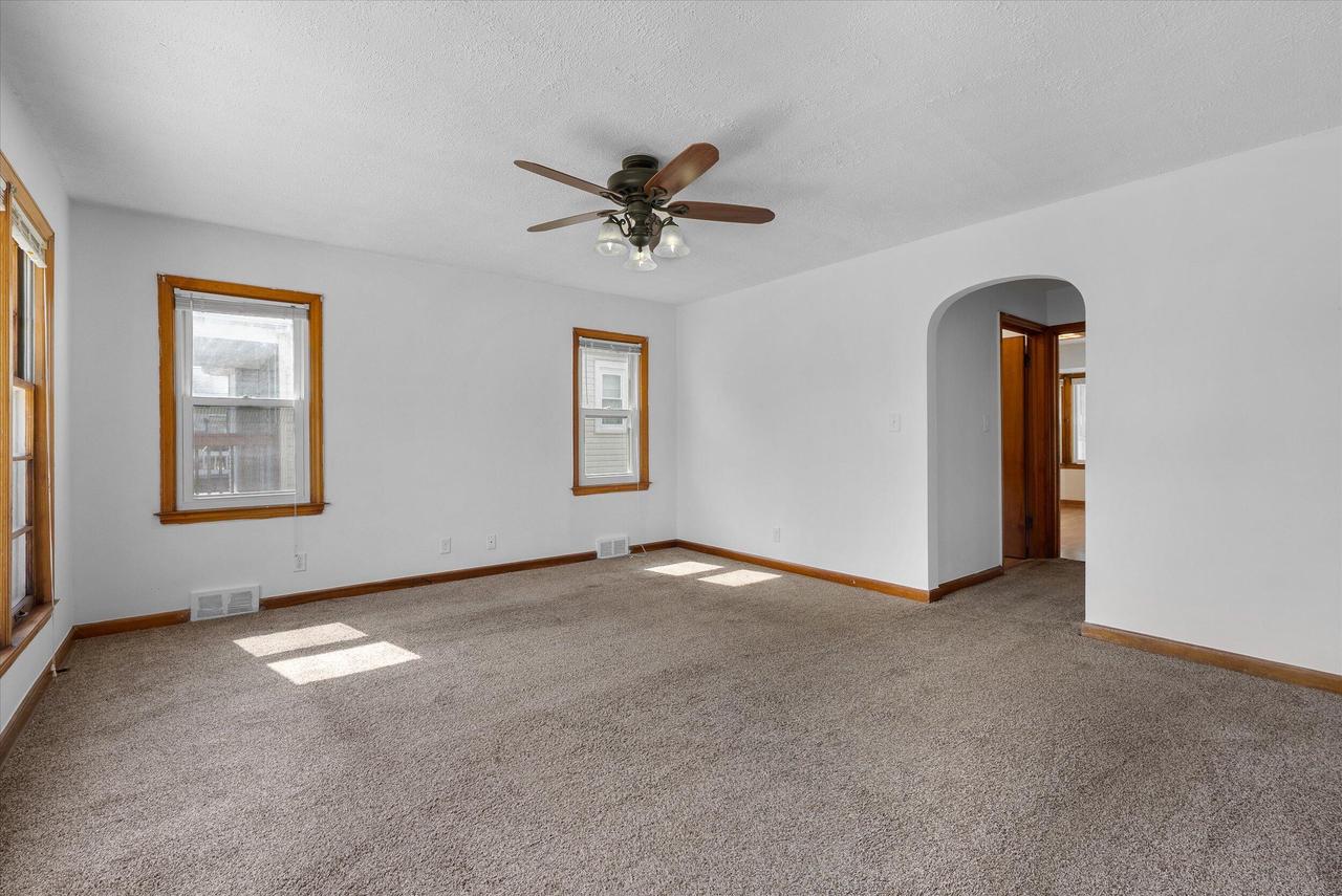 3035 South 46th STREET 3037