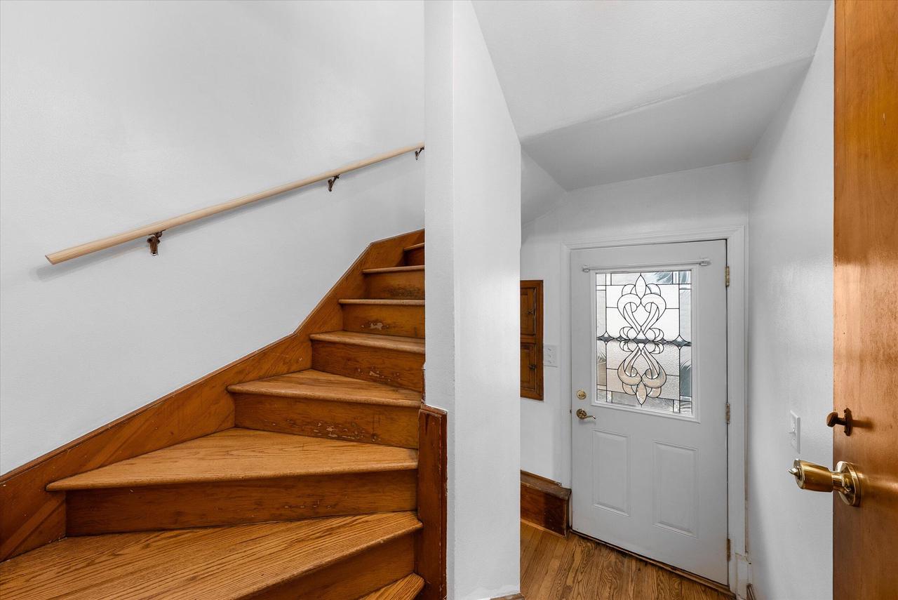 3035 South 46th STREET 3037