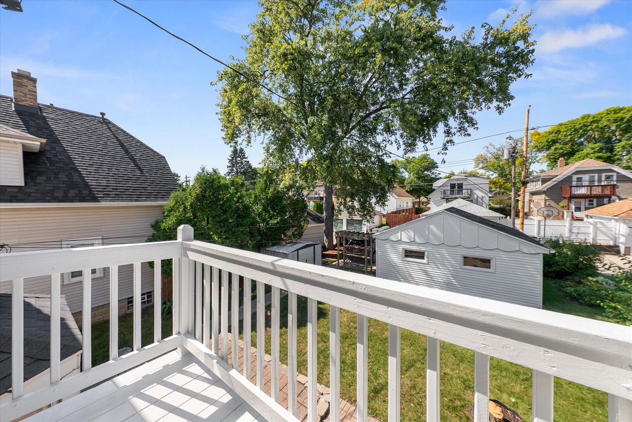 3035 South 46th STREET 3037
