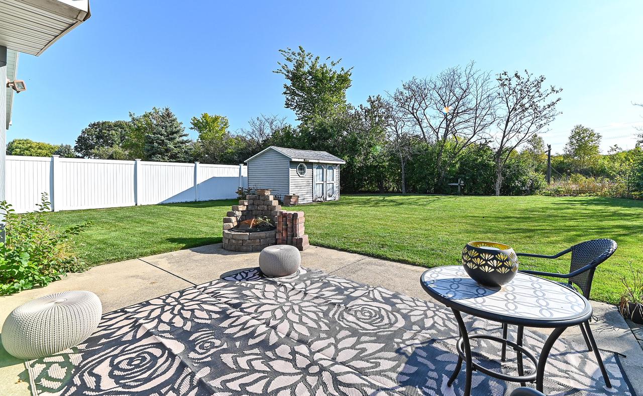 8200 South Wildwood DRIVE