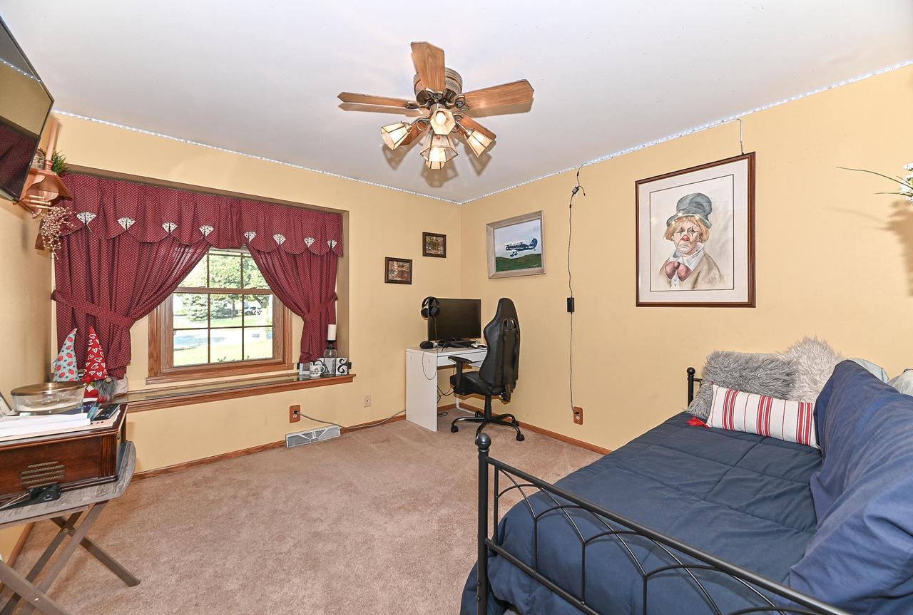 8200 South Wildwood DRIVE