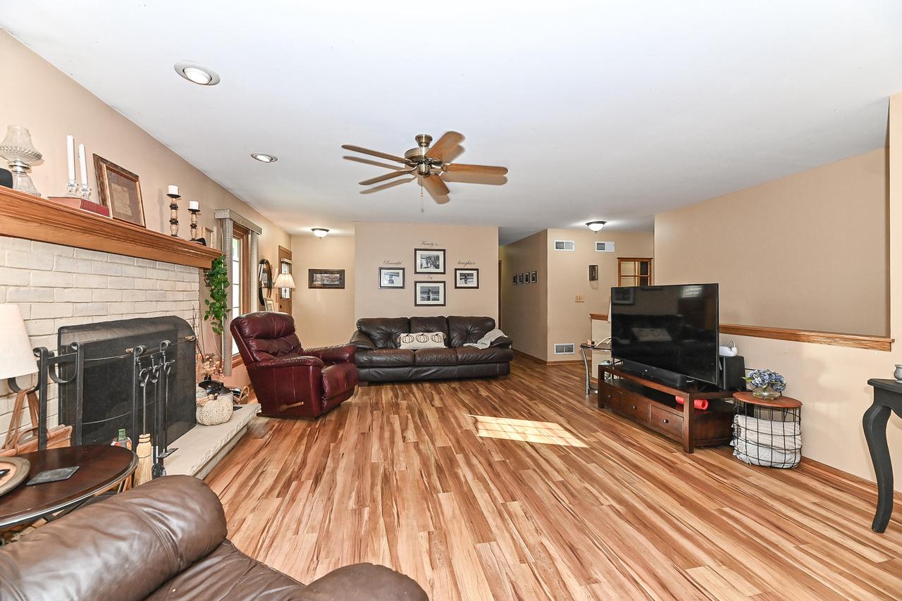 8200 South Wildwood DRIVE