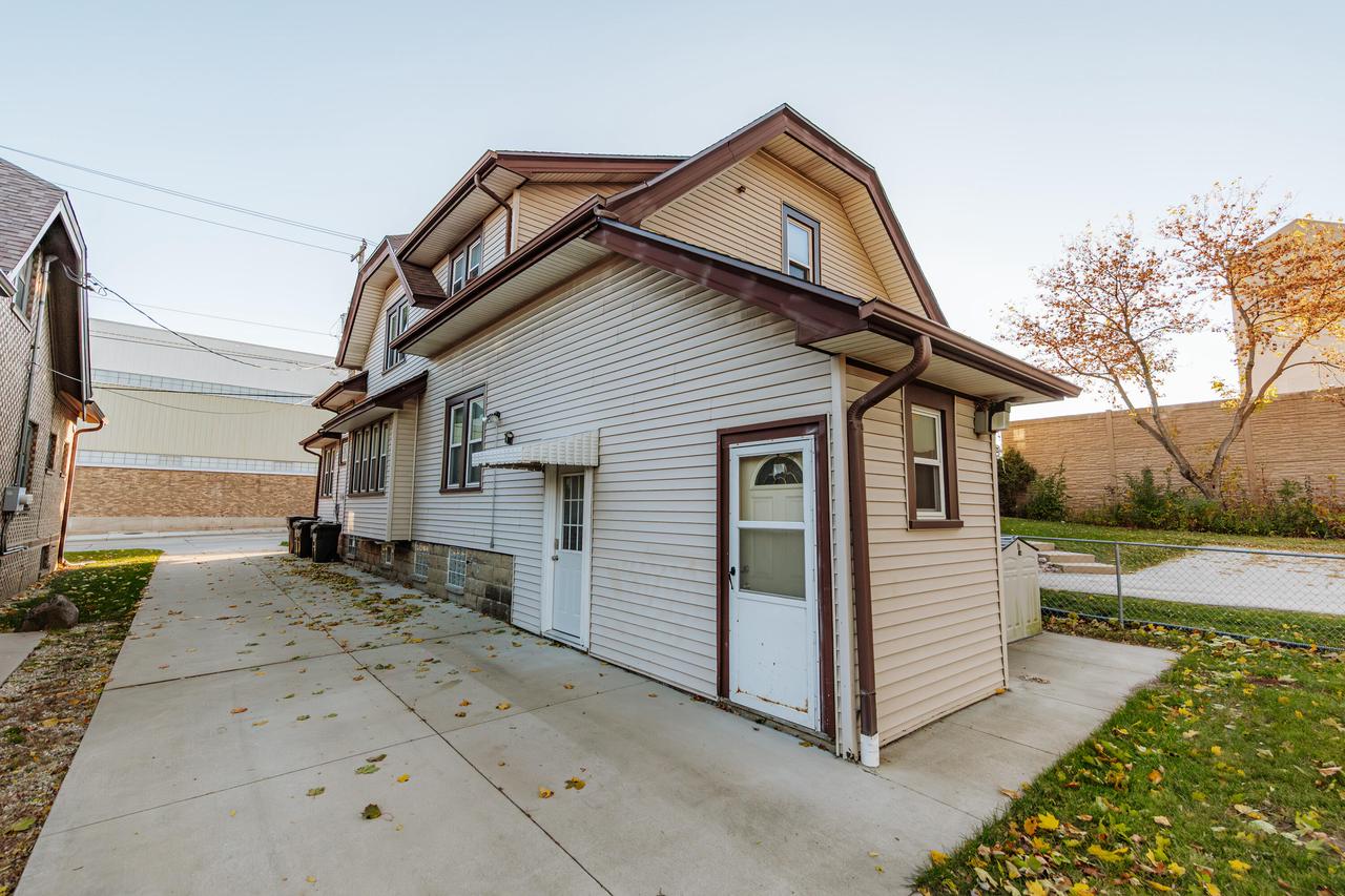 1008 Rawson AVENUE