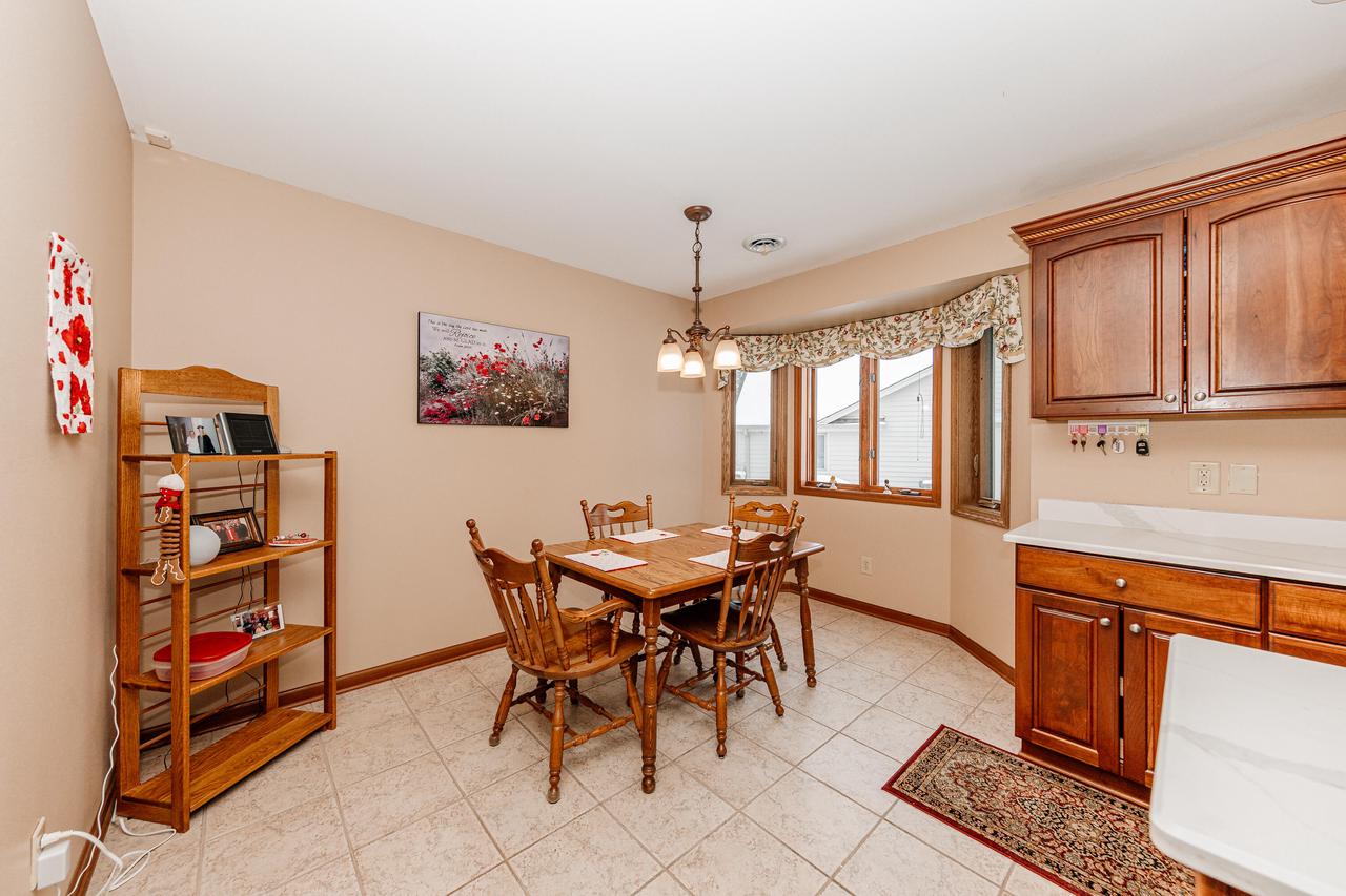 443 Quail Point DRIVE