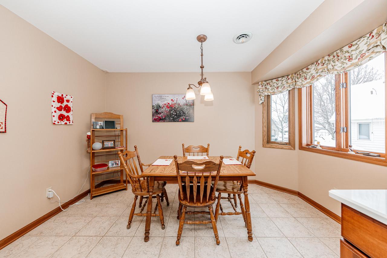 443 Quail Point DRIVE