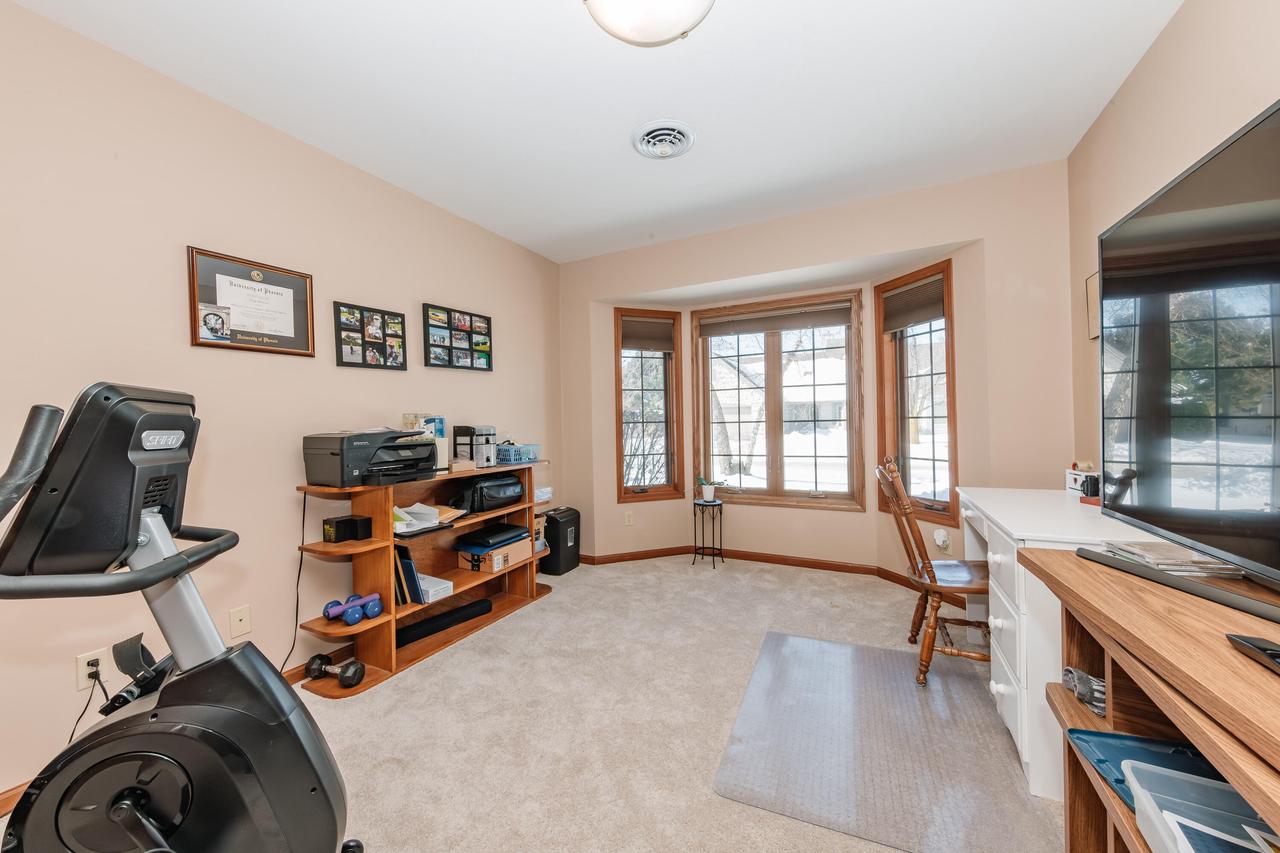 443 Quail Point DRIVE