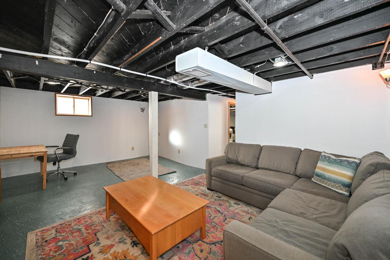 522 Oak STREET