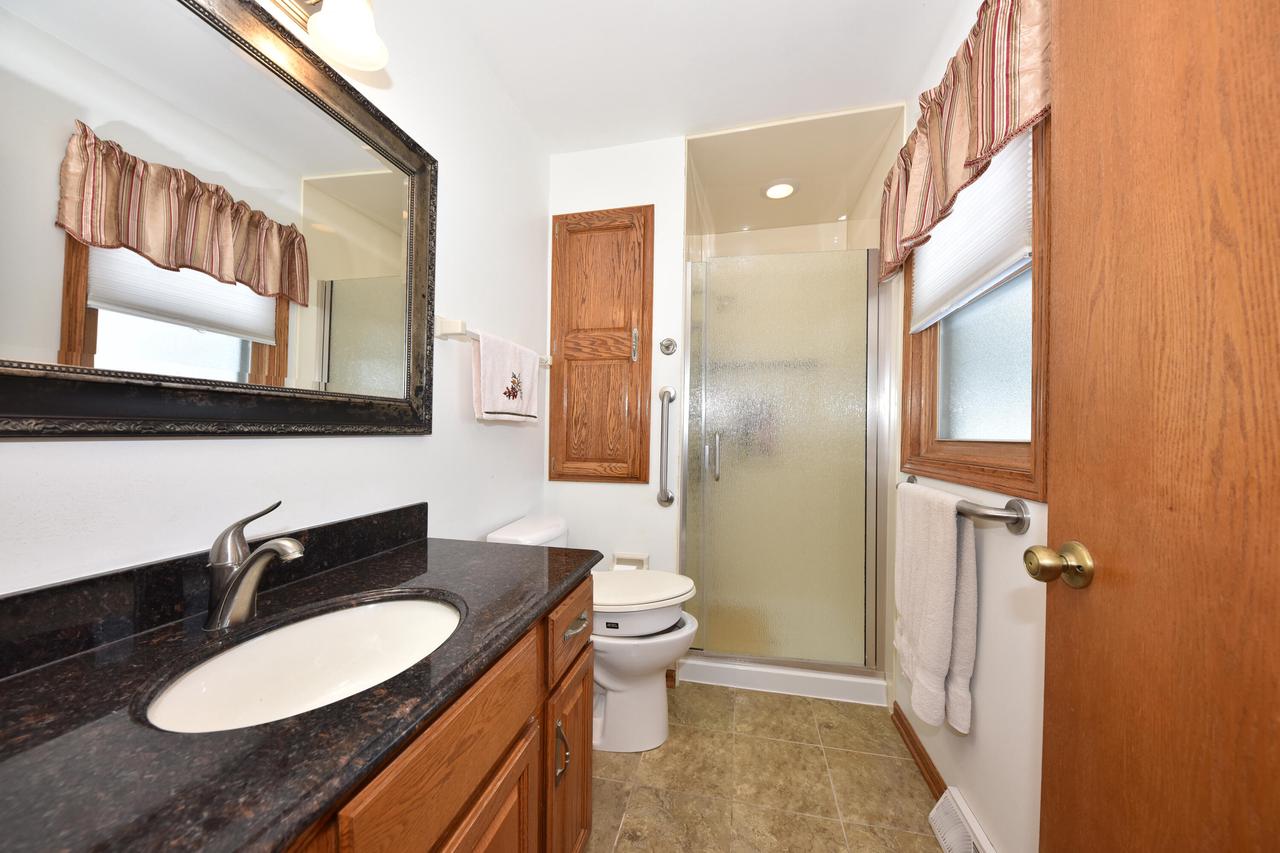 W234N6889 Salem DRIVE