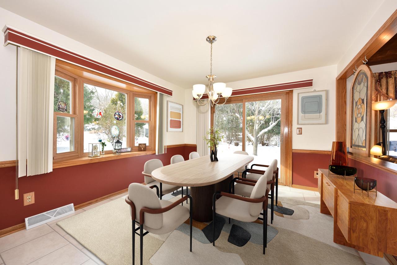 W234N6889 Salem DRIVE