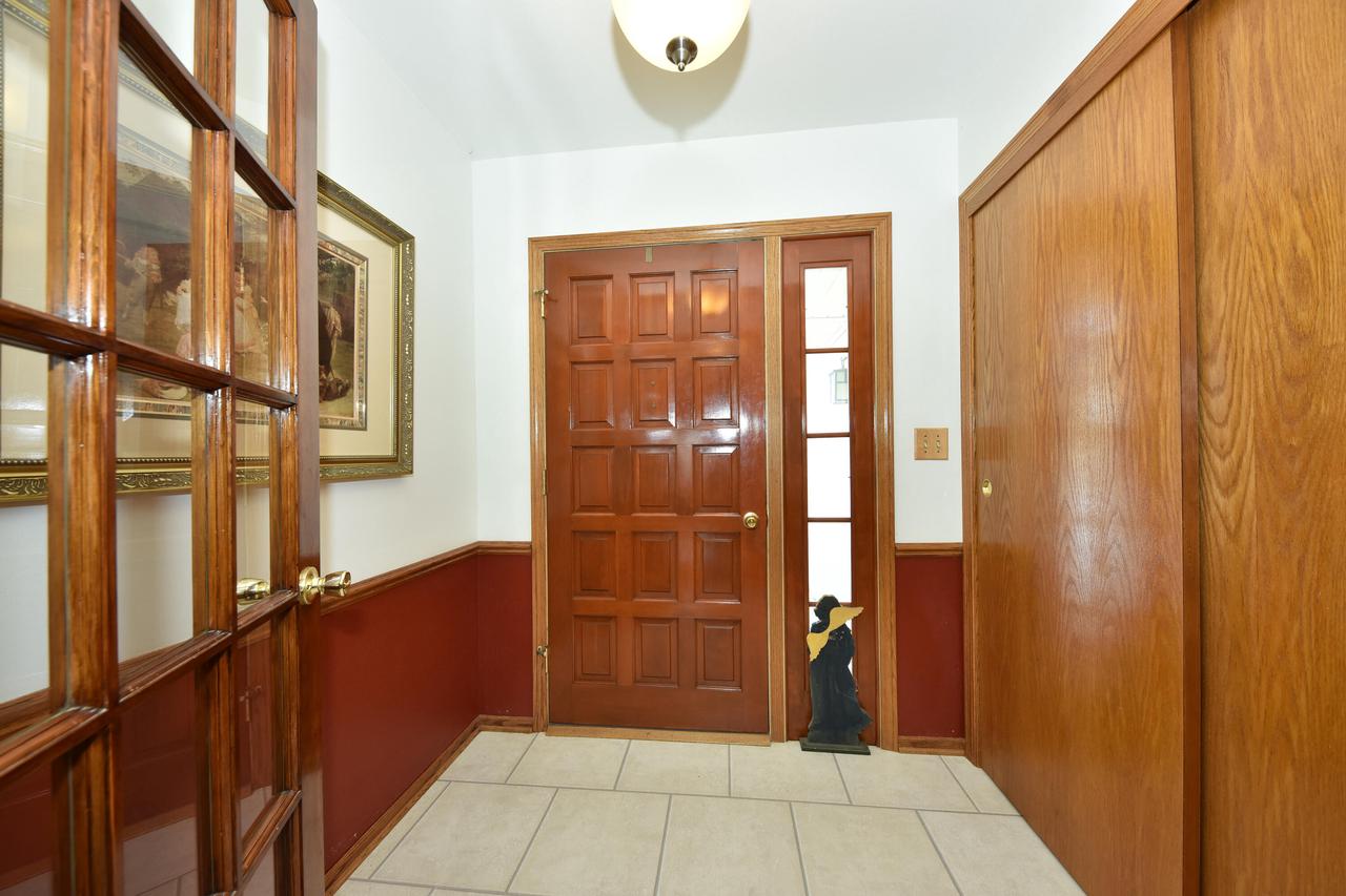 W234N6889 Salem DRIVE
