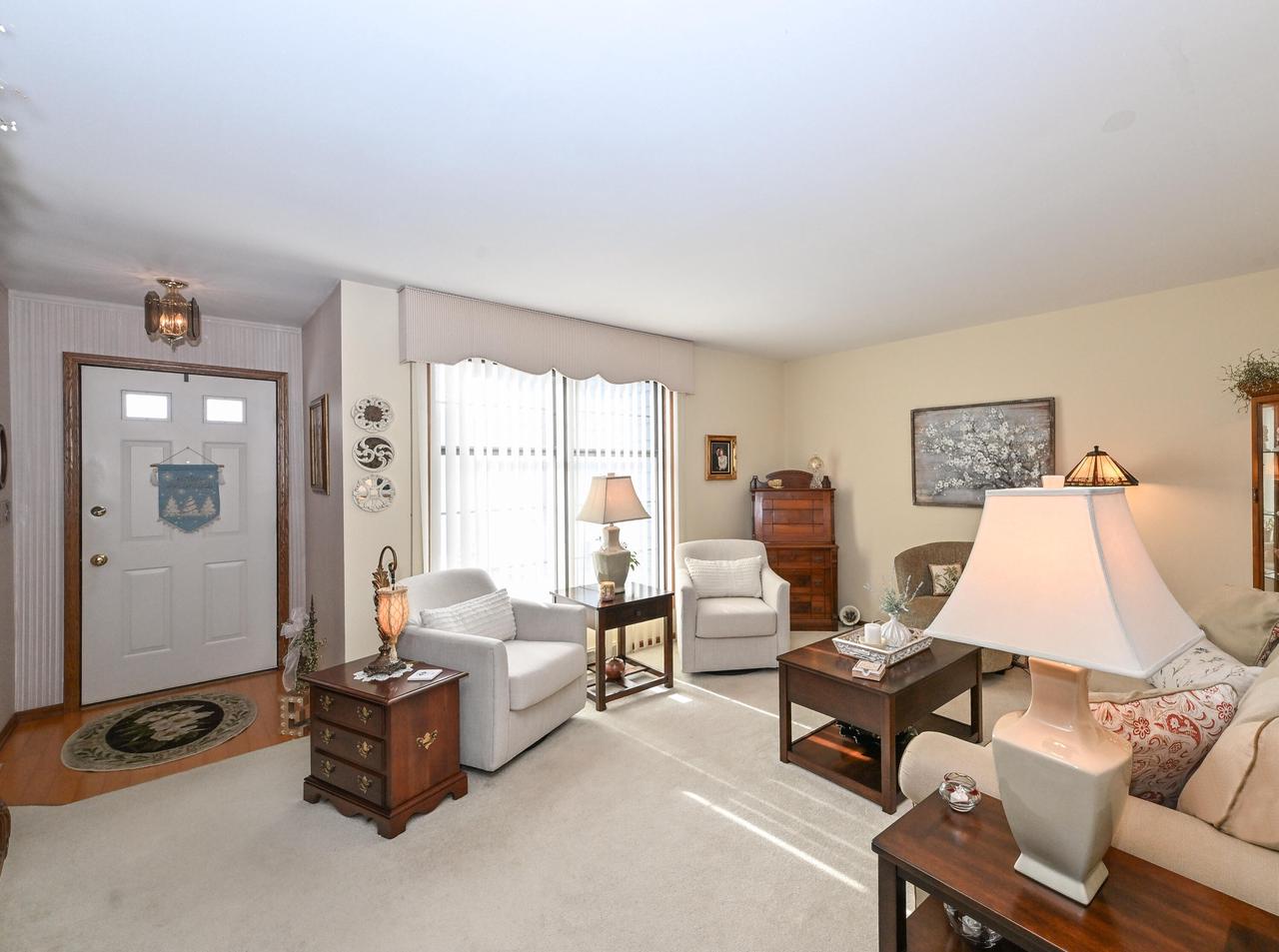 359 Lexington COURT B