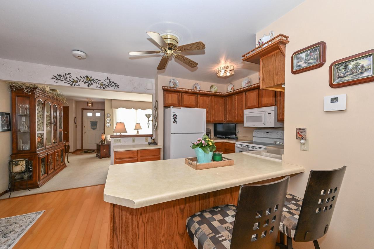 359 Lexington COURT B