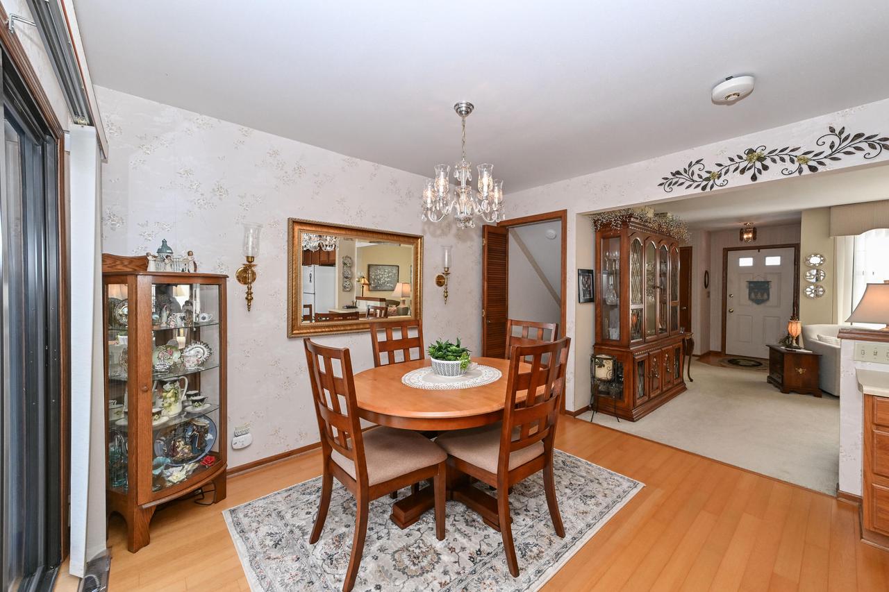 359 Lexington COURT B