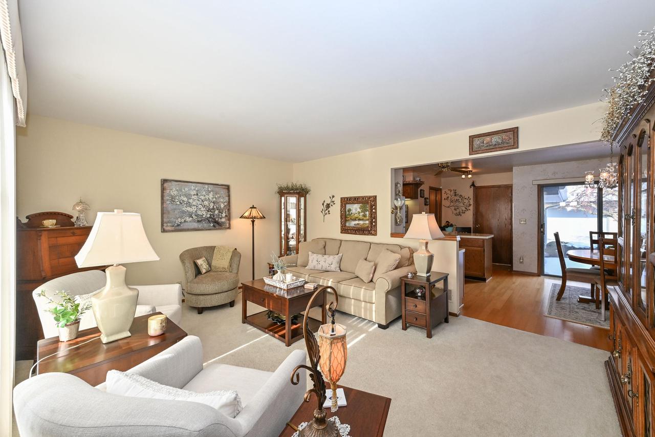 359 Lexington COURT B