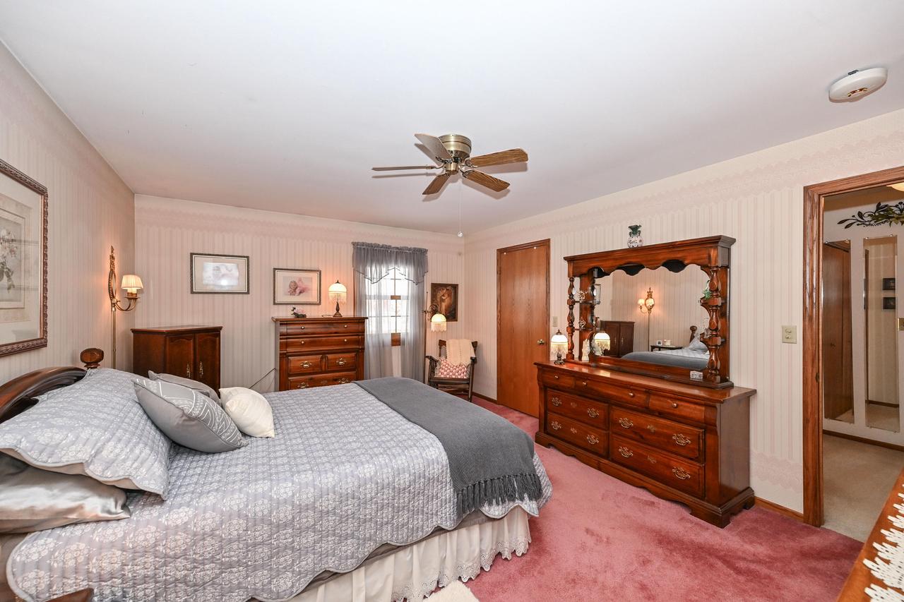 359 Lexington COURT B