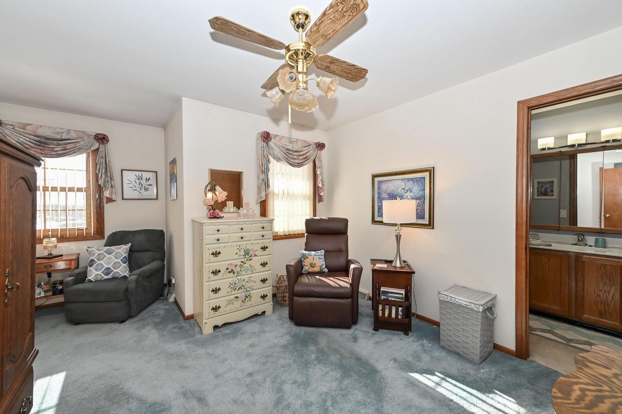 359 Lexington COURT B