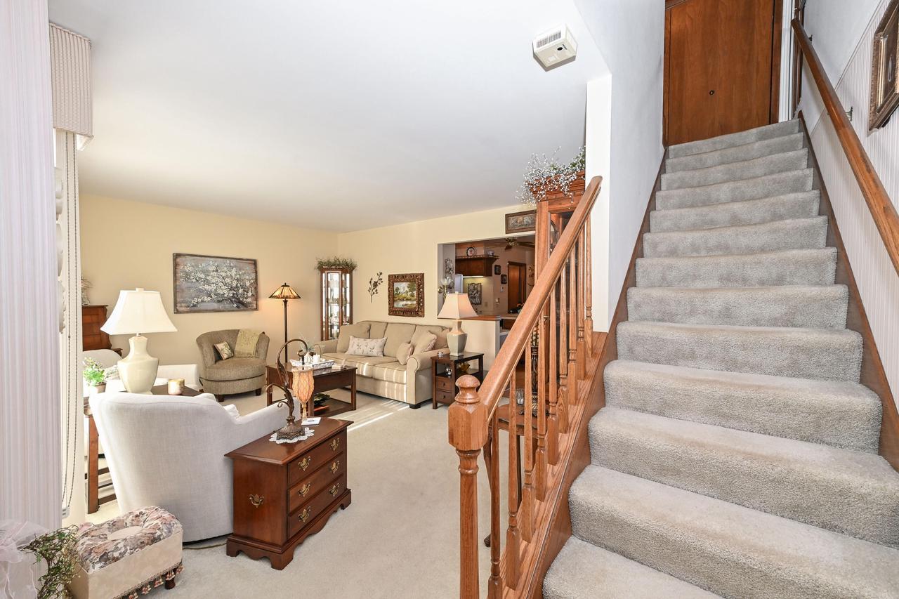 359 Lexington COURT B