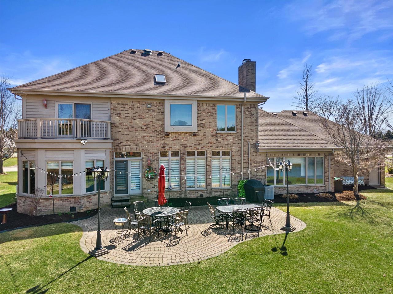 1218 5 Mile ROAD