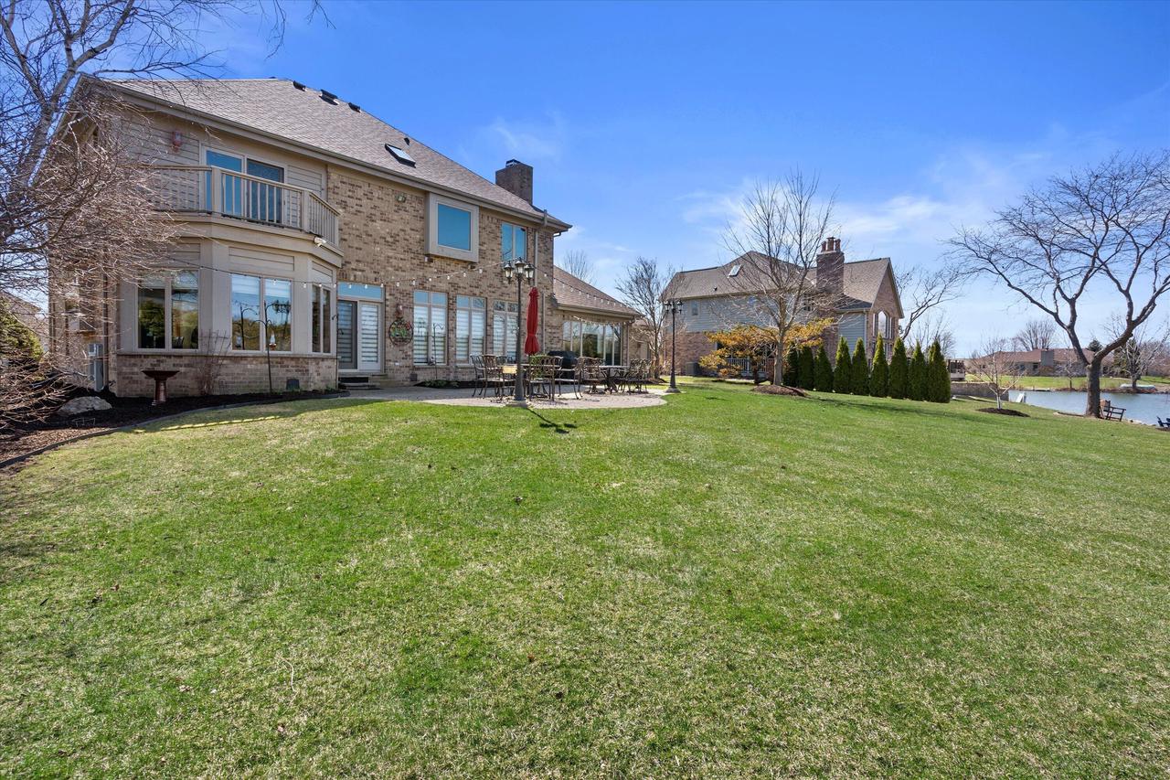 1218 5 Mile ROAD