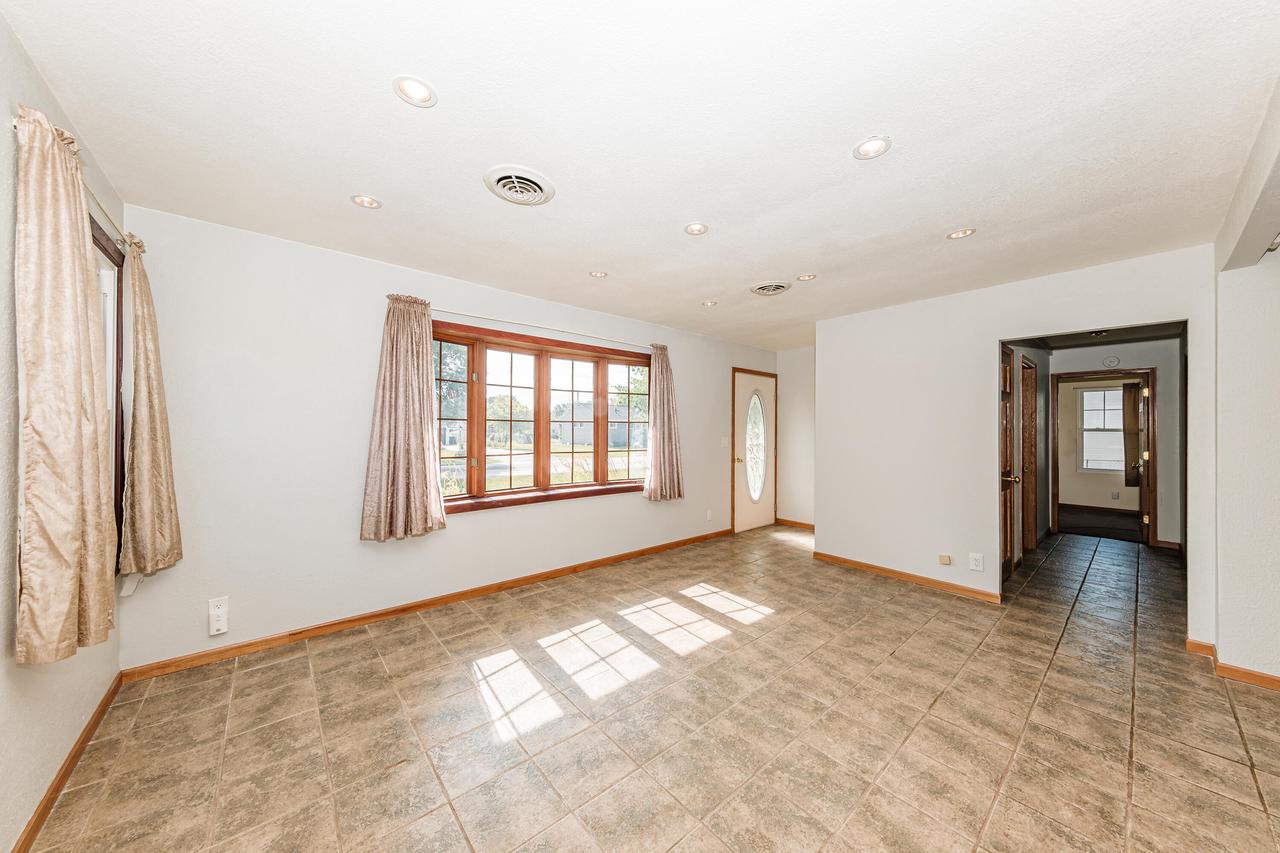 7191 S 37th PLACE