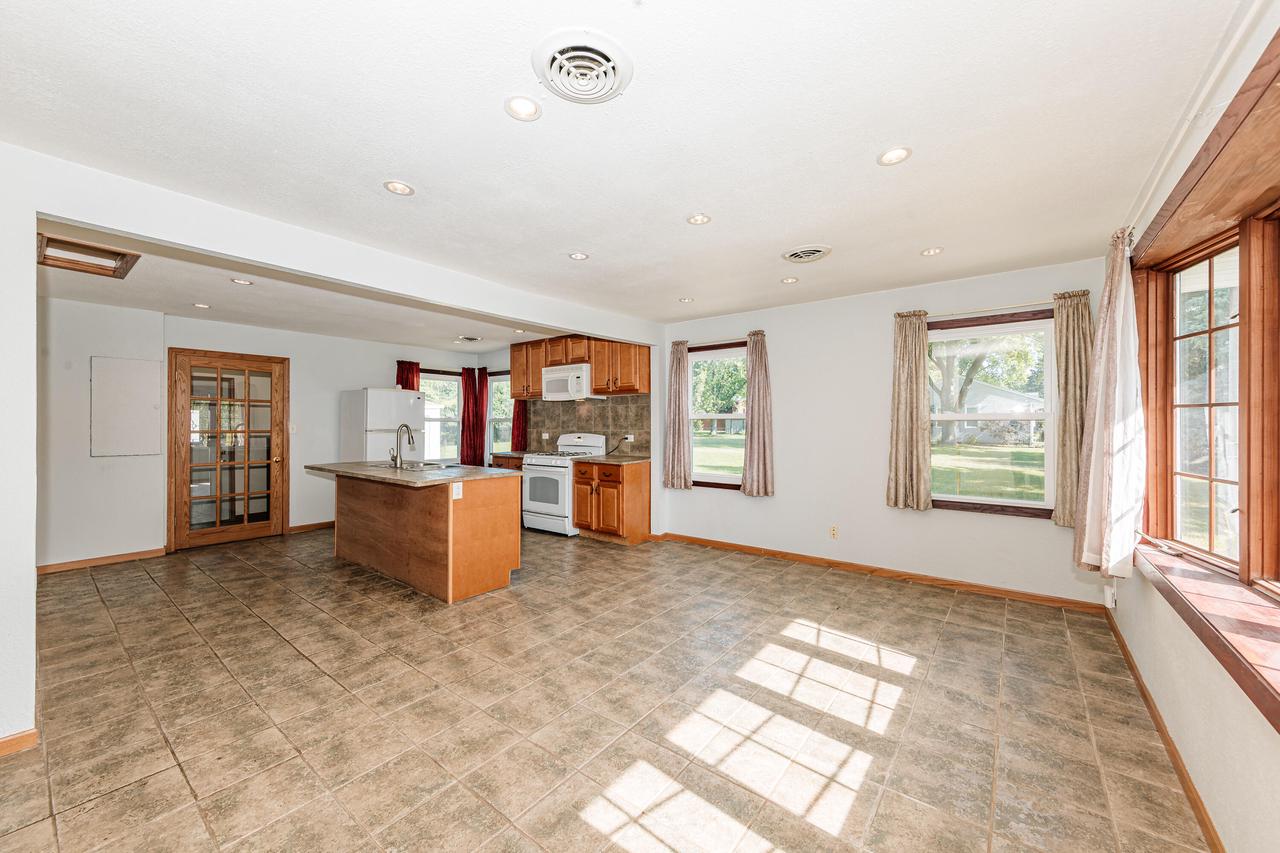 7191 S 37th PLACE