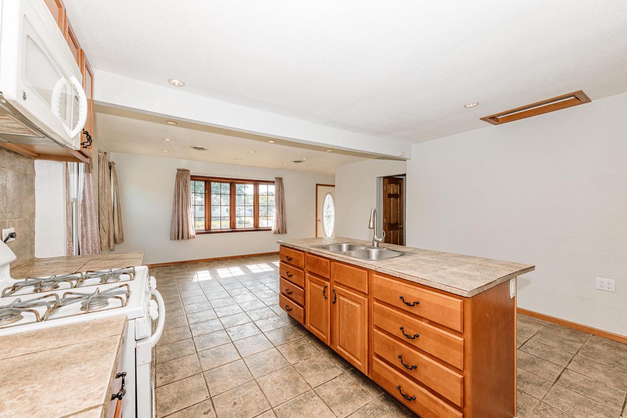 7191 S 37th PLACE