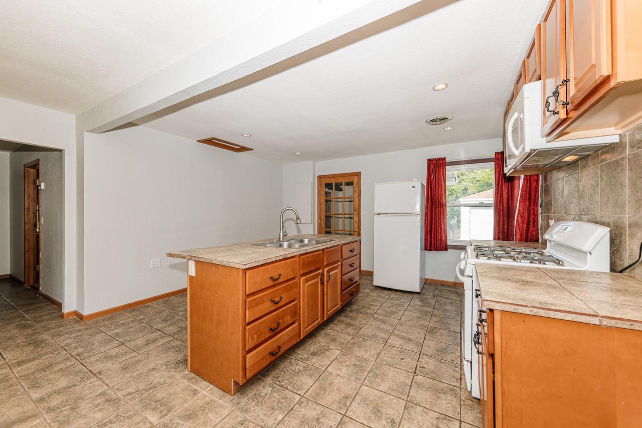 7191 S 37th PLACE
