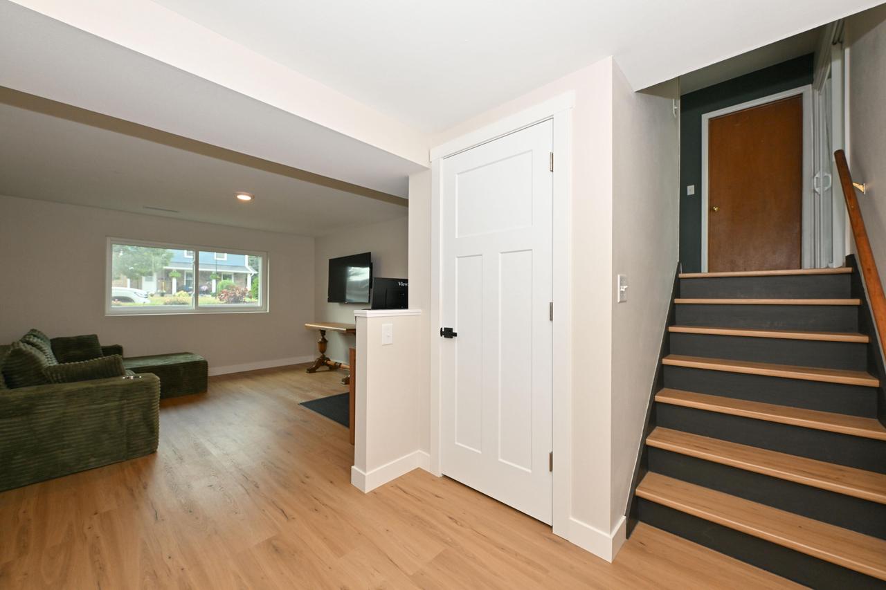 5989 Sugarbush LANE