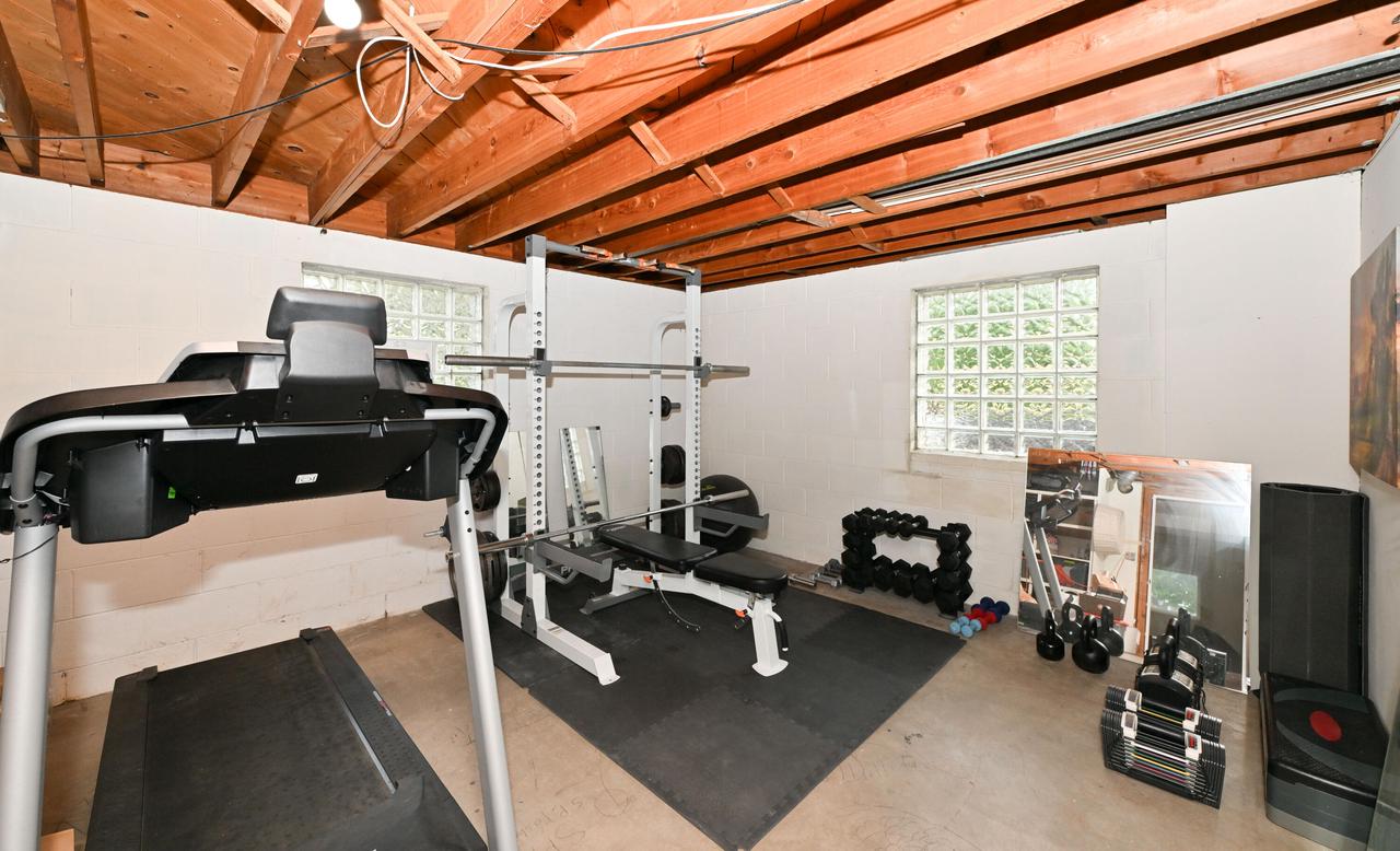 5989 Sugarbush LANE