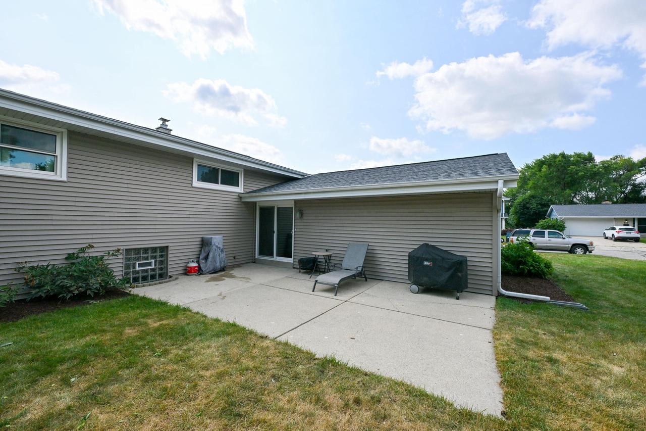 5989 Sugarbush LANE