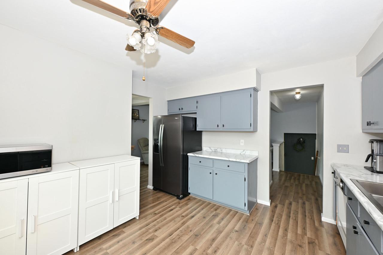 5989 Sugarbush LANE