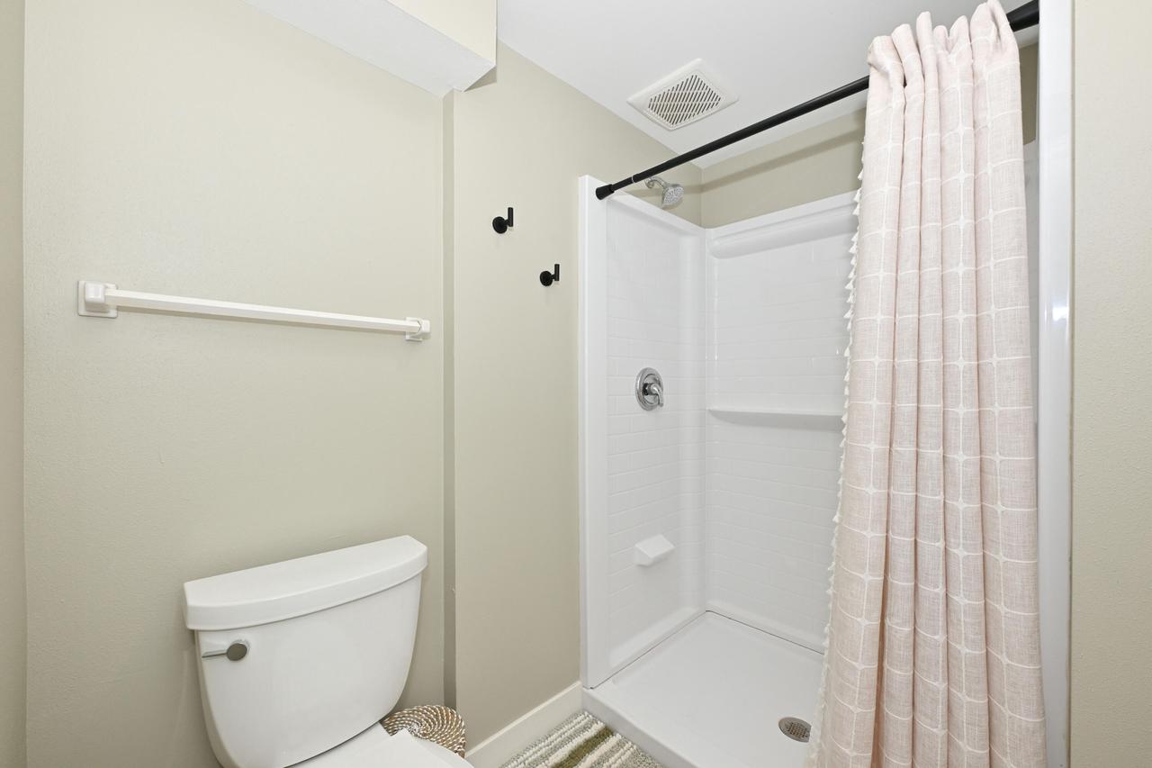5989 Sugarbush LANE