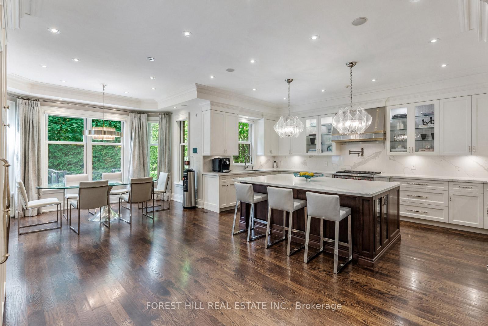 230 Hillhurst Boulevard, Toronto