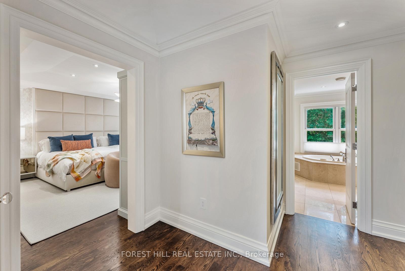 230 Hillhurst Boulevard, Toronto