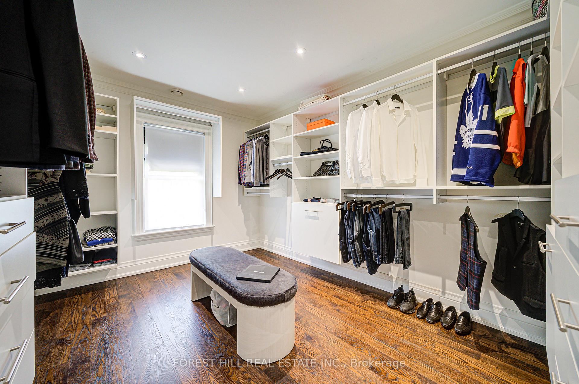 230 Hillhurst Boulevard, Toronto