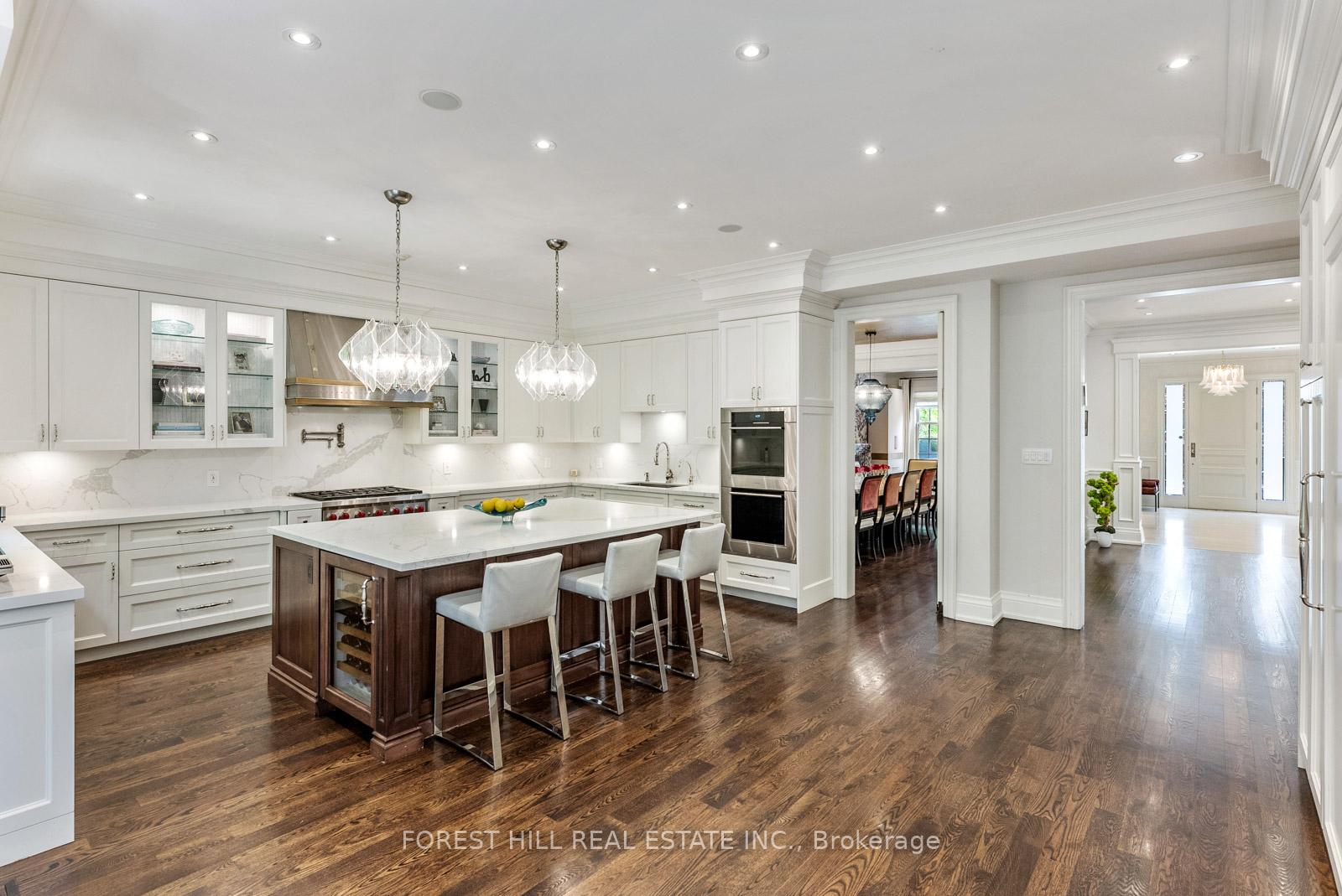 230 Hillhurst Boulevard, Toronto
