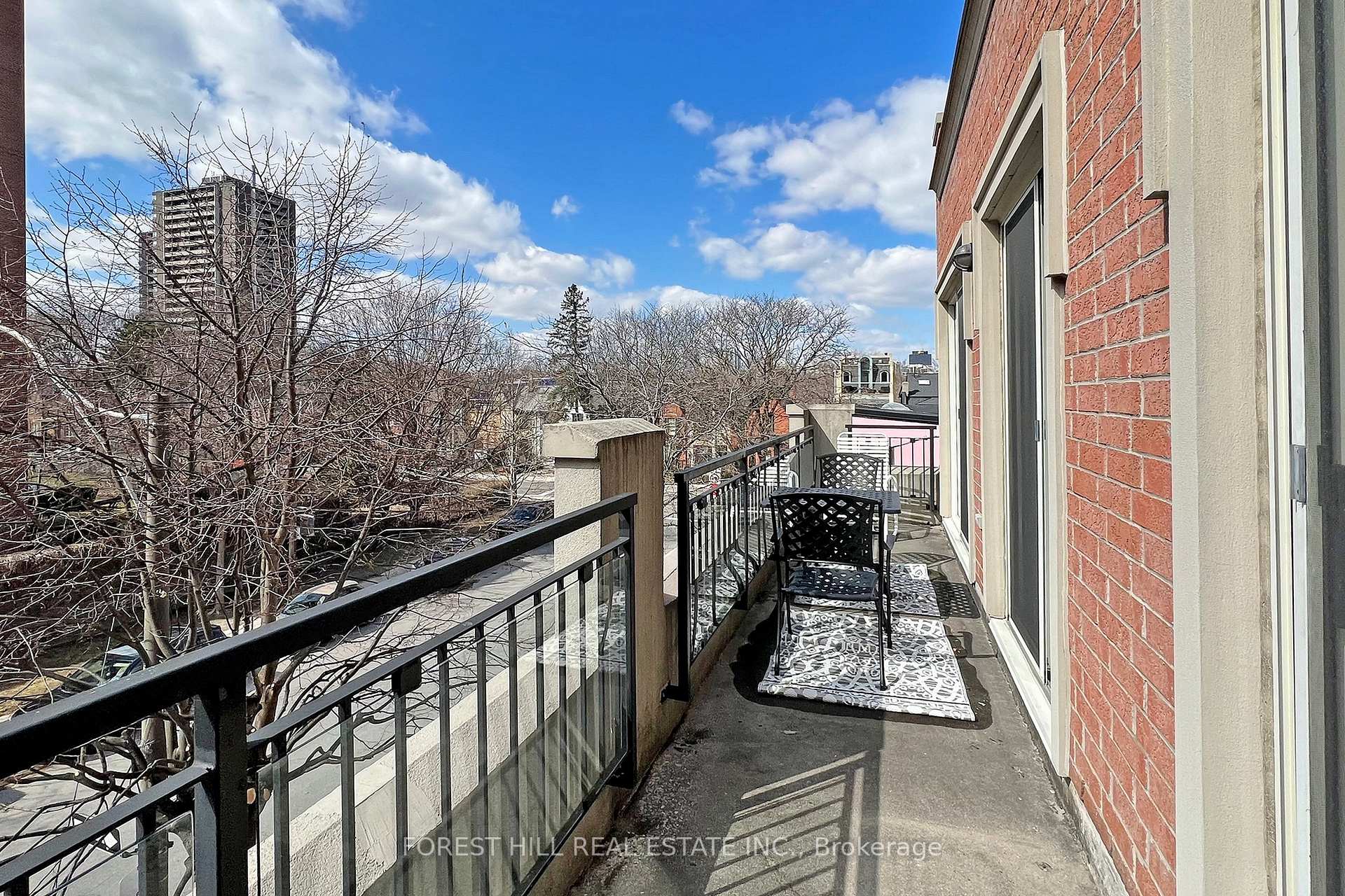 #302 - 77 McMurrich Street, Toronto Unit: 302