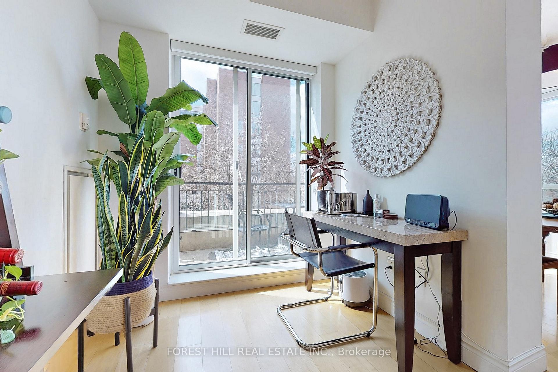 #302 - 77 McMurrich Street, Toronto Unit: 302
