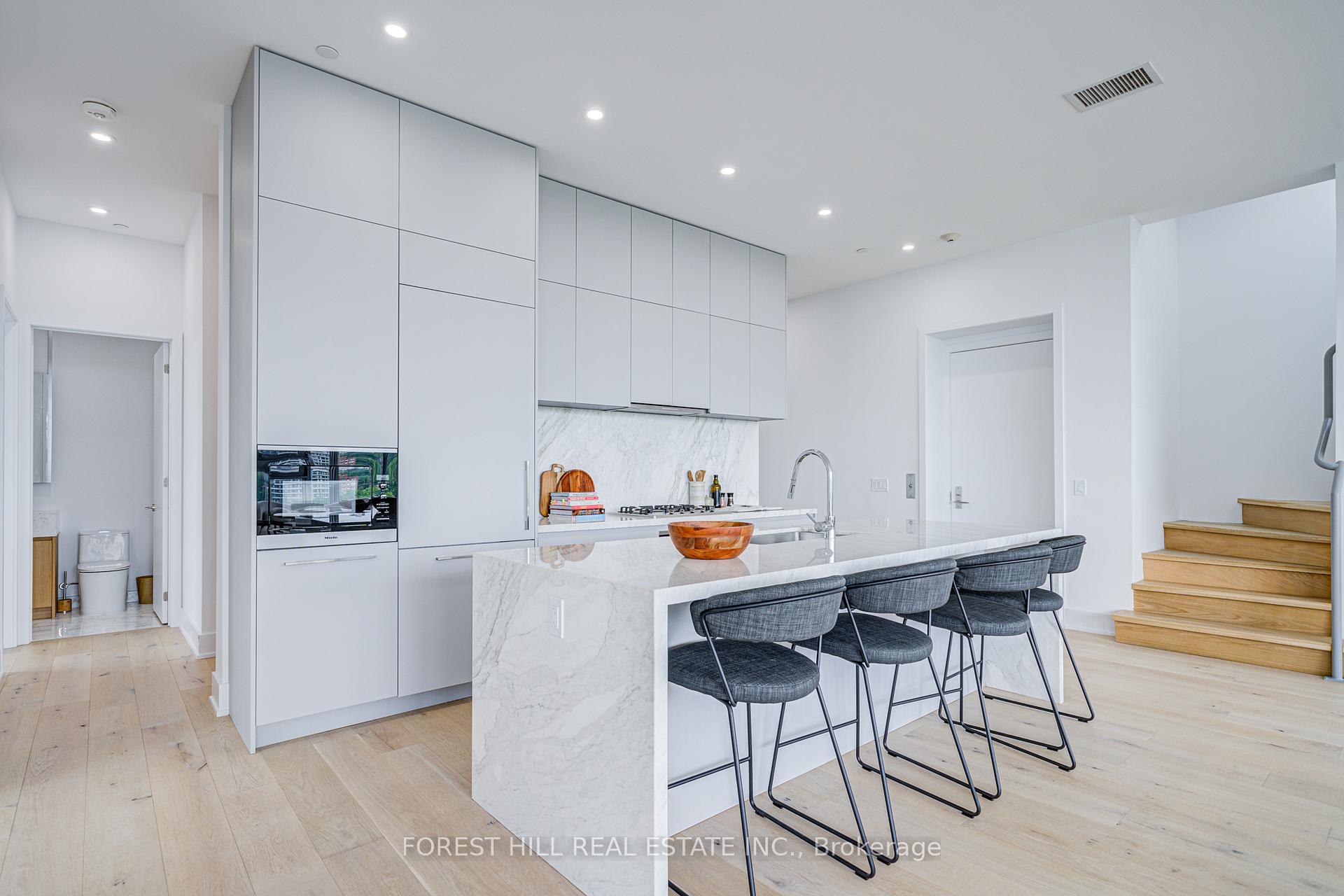 #PH02 - 346 Davenport Road, Toronto Unit: PH02
