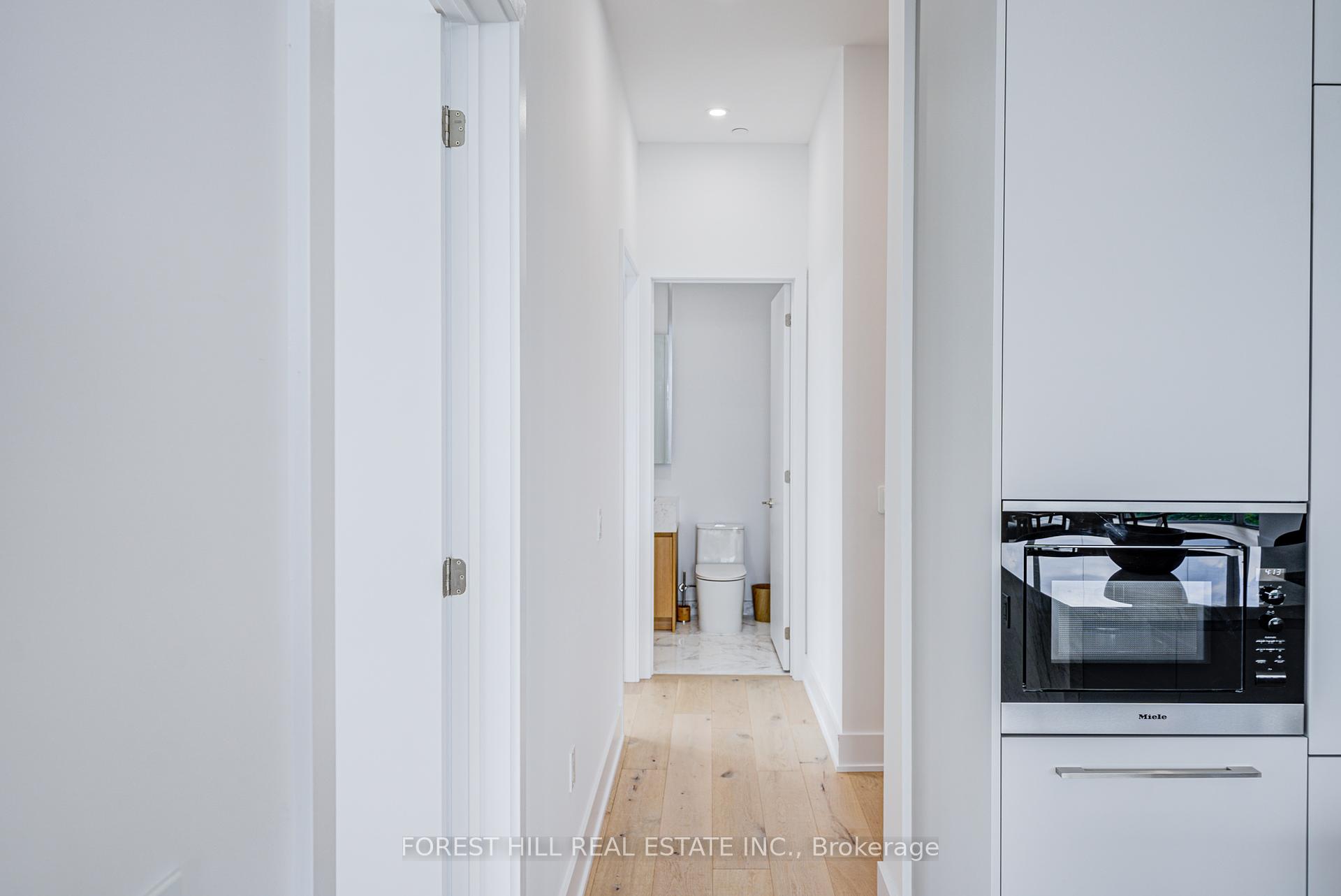 #PH02 - 346 Davenport Road, Toronto Unit: PH02
