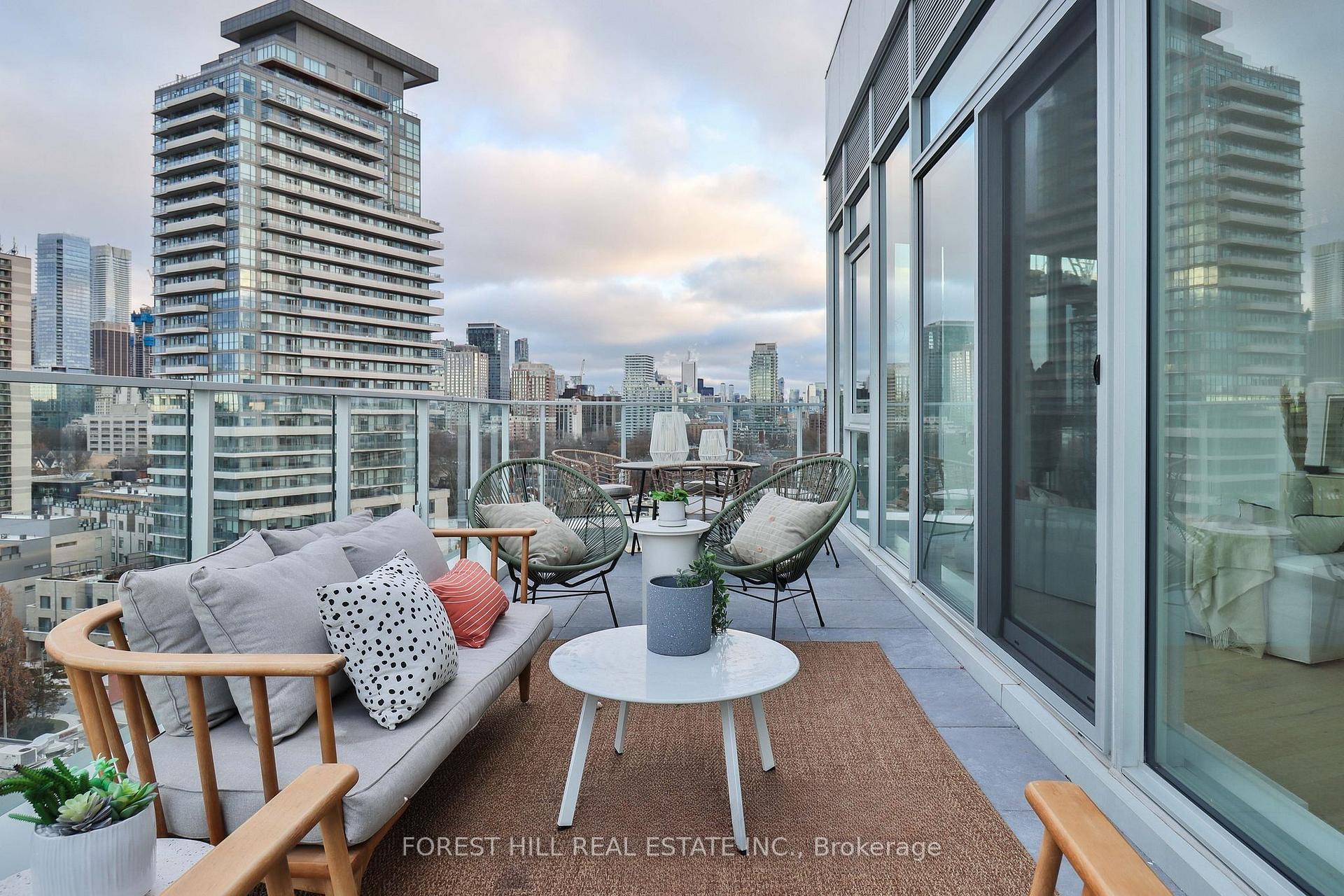 #PH02 - 346 Davenport Road, Toronto Unit: PH02