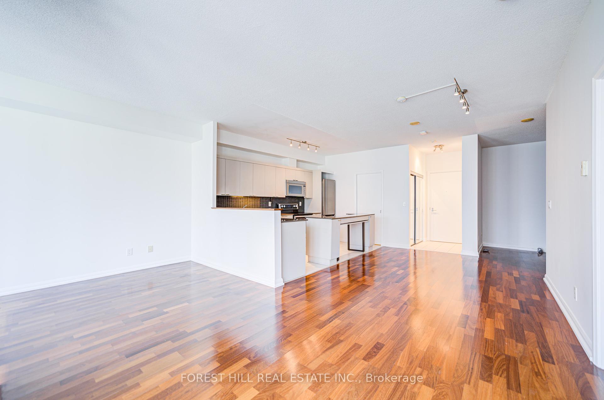 111 Elizabeth Street 1506, Toronto C01 Unit: 1506