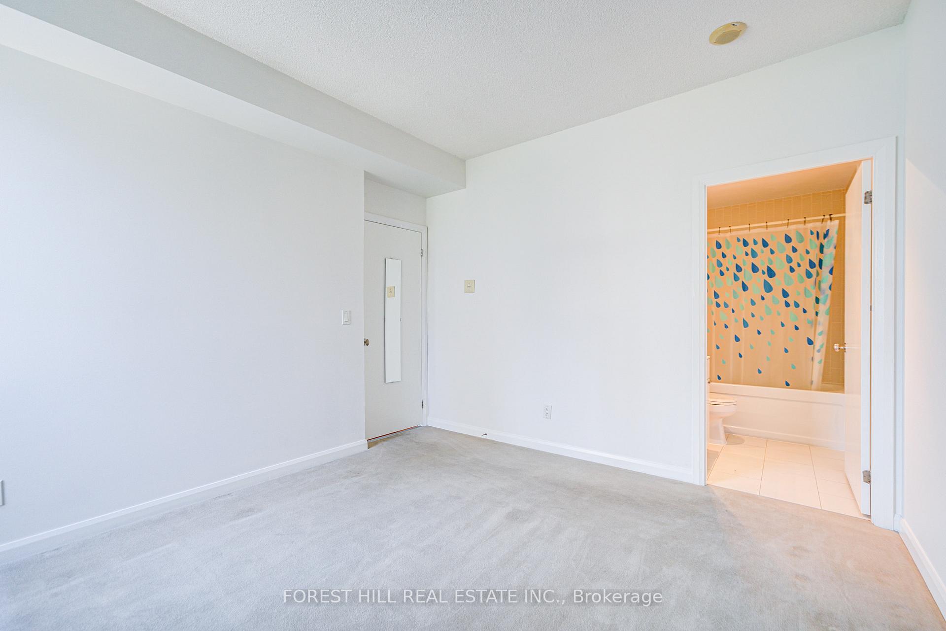 111 Elizabeth Street 1506, Toronto C01 Unit: 1506