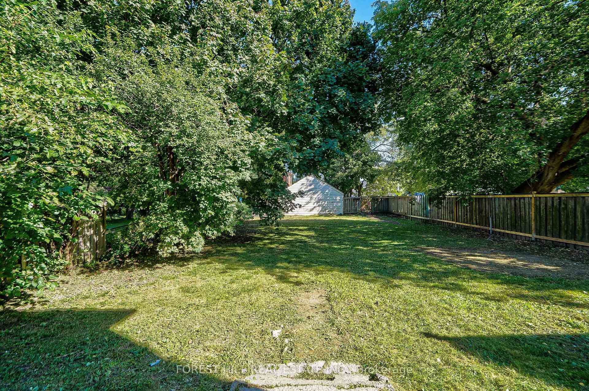 27 Westgate Boulevard